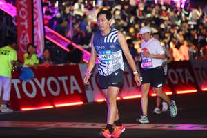 BIB: 94401, 47523
                            <button type="button" onclick="openModal(23197589)" class="btn btn-primary btn-sm float-right btn-popup" data-toggle="modal" data-target=".modal-high-quality">
                        <i class="fas fa-shopping-cart"></i> Add to Cart
                    </button>
                                            <button type="button" onclick="isThisMe(23197589, true)" class="btn btn-success btn-sm float-right btn-popup btn-isme hidden" data-toggle="tooltip" data-placement="bottom" title="นี่คือรูปของคุณใช่ไหม คลิกที่นี่เพื่อเอาเข้าอัลบั้ม">
                        <i class="fas fa-plus"></i> Add to album
                    </button>
                    <button type="button" onclick="isThisMe(23197589, false)" class="btn btn-warning btn-sm float-right btn-popup btn-isnotme hidden">
                        <i class="fas fa-ban"></i> Remove from album
                    </button>